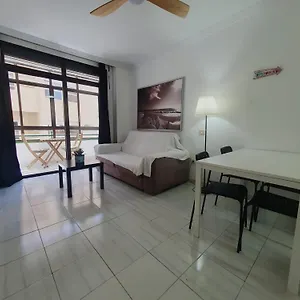 https://medano-center-2-rooms-near-the-beach.tenerifehoteles.net